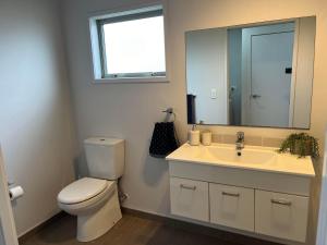 Gallery image of Walden Farm Cottage in Mangonui +3 photos