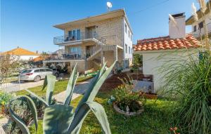 Budova, v ktorej sa apartmán nachádza