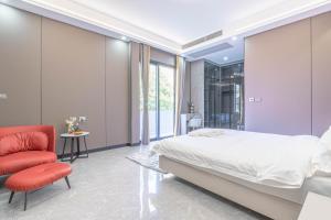 Postel nebo postele na pokoji v ubytování Jomtien Beach 4 bedrooms - independent swimming pool and KTV + 31 fotografií