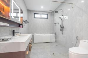 Koupelna v ubytování T M L-Jomtien Beach 4 bedrooms - independent swimming pool and KTV