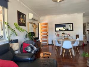 Χώρος καθιστικού στο South Beach Holiday Home +21 φωτογραφίες