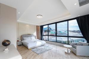 Ruang duduk di T M L-Jomtien Beach 5 bedrooms - independent swimming pool and KTV