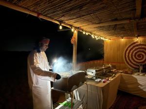 Majutusasutuse Desert Moments Camp külastajad