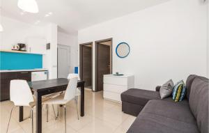Φωτογραφία από το άλμπουμ του Lovely Apartment In Mandre With Wifi σε Mandre