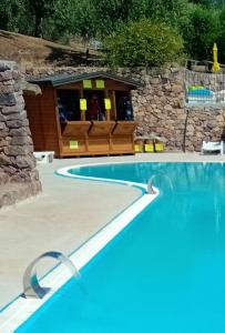 Bazén v ubytování Agriturismo Santa Margherita nebo v jeho okolí