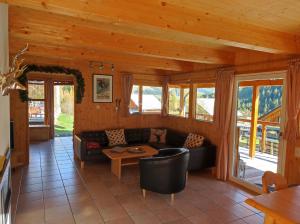 Istumisnurk majutusasutuses Panorama-Chalet Alpenglöckchen