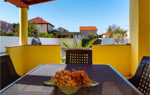 Fotografie z fotogalerie ubytování Two-Bedroom Holiday Home In Sokusan v destinaci Sukošan