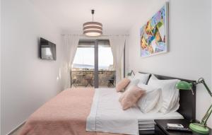 Posteľ alebo postele v izbe v ubytovaní Pet Friendly Home In Krk