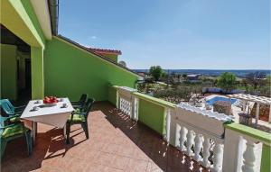 Balkón alebo terasa v ubytovaní Six-Bedroom Holiday Home In Sv, Filip I Jakov