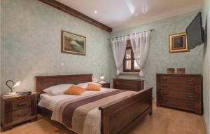 Posteľ alebo postele v izbe v ubytovaní Gorgeous Home In Pazin