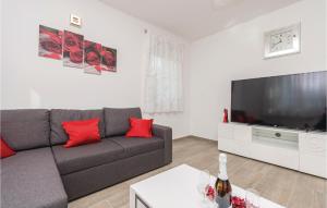 Fotografie z fotogalerie ubytování Nice Home In Murvica With Wifi v destinaci Murvica