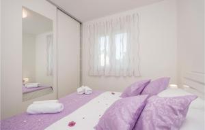 Fotografie z fotogalerie ubytování Nice Home In Murvica With Wifi v destinaci Murvica