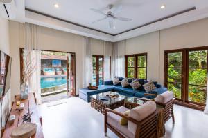 Bazén v ubytování Delight ART Villas nebo v jeho okolí