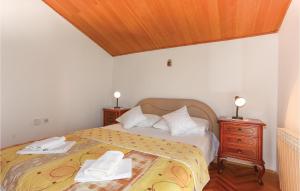 Postel nebo postele na pokoji v ubytování Apartment Stanici Iii