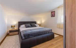 Posteľ alebo postele v izbe v ubytovaní Three-Bedroom Holiday Home In Buje