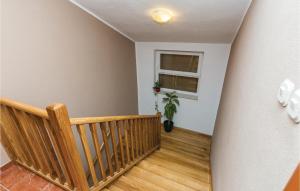 Fotografia z galérie ubytovania Four-Bedroom Holiday Home In Pristeg v destinácii Pristeg