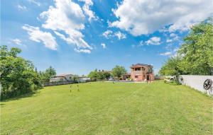 Zahrada ubytování Holiday Home Peresiji I