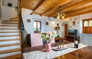 TV a/nebo společenská místnost v ubytování Holiday Home Dalmatinska Croatia
