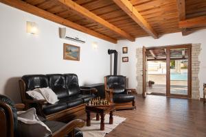 Posedenie v ubytovaní Villa Lux Casa Histria 2