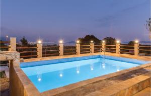 Bazén v ubytování Four-Bedroom Holiday Home In Kastel Novi nebo v jeho okolí
