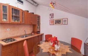 Fotografie z fotogalerie ubytování Holiday Home Pucisca With Fireplace I v destinaci Pučišća