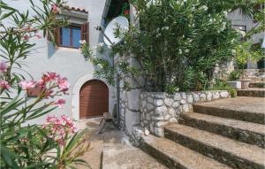 En have udenfor 1 Bedroom Pet Friendly Home In Zagorje