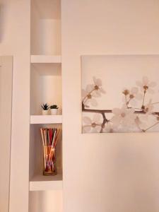 リミニにあるA casa di Gio e Fedeの花瓶棚