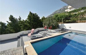 Bazén v ubytovaní Holiday Home Balica Rat Bb Iii alebo v jeho blízkosti