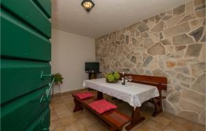 TV a/nebo společenská místnost v ubytování Holiday Home Makarska Puharici