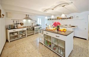 Zdjęcie z galerii obiektu Beautiful Home In Canet w mieście Canet d'Aude