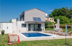 Bazén v ubytování Stunning Home In Barban With Wifi nebo v jeho okolí