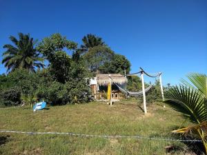 Taman di luar HOSTEL & CAMPING Boipeba SURF