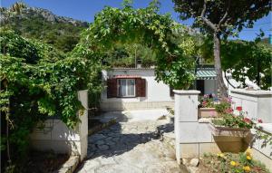 Fotografia z galérie ubytovania 3 Bedroom Gorgeous Home In Omis v Omise