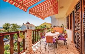 Balkón alebo terasa v ubytovaní 3 Bedroom Cozy Apartment In Crikvenica