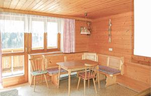 Fotografia z galérie ubytovania Ferienhaus In Sonniger Lage v destinácii Kappl