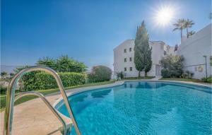 Πισίνα στο ή κοντά στο Stunning Apartment In Mijas Costa