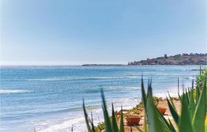 widok na ocean z plaży w obiekcie Villa Gaia w mieście Menfi