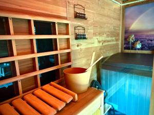 Bazén v ubytování Luxe Vakantiehuis met privé Wellness nebo v jeho okolí