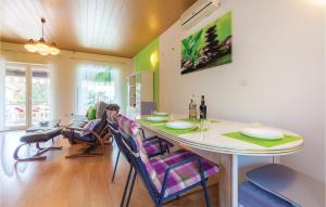 Fotografie z fotogalerie ubytování Stunning Home In Novi Vinodolski v destinaci Novi Vinodolski