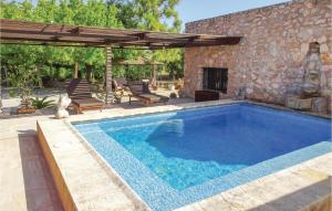 Πισίνα στο ή κοντά στο 4 Bedroom Awesome Home In Manacor +35 φωτογραφίες