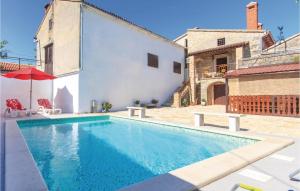 Bazén v ubytovaní Holiday Home Stifanici Iii alebo v jeho blízkosti