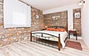 Posteľ alebo postele v izbe v ubytovaní Holiday Home Stifanici Iii