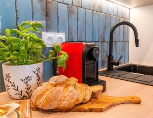 Kuchnia lub aneks kuchenny w obiekcie Park View - przy plaży, parking, TV55" z Netflix i Max