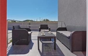 Posedenie v ubytovaní Holiday Home Dubrava Tisnjanska 32