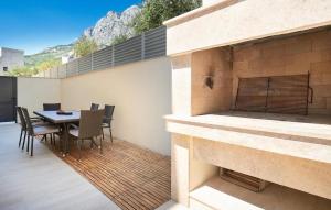 Balkón nebo terasa v ubytování Lovely Home In Makarska With Sauna