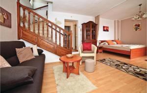 Posezení v ubytování Apartment Okrug Gornji With Sea View 1