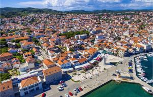 Fotografie z fotogalerie ubytování 1 Bedroom Awesome Apartment In Vodice v destinaci Vodice