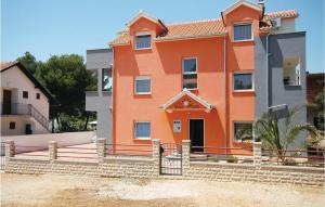 Fotografie z fotogalerie ubytování 1 Bedroom Awesome Apartment In Vodice v destinaci Vodice
