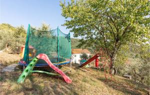 Gallery image of 2 Bedroom Beautiful Home In Marliana in Marliana +34 photos