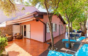 Bazén v ubytovaní Nice Home In Crikvenica With Kitchen alebo v jeho blízkosti